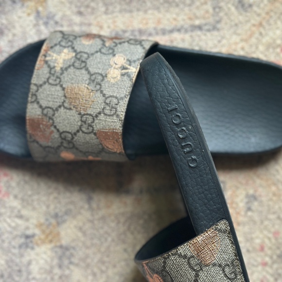 Gucci Berry print logo slides - Picture 5 of 6